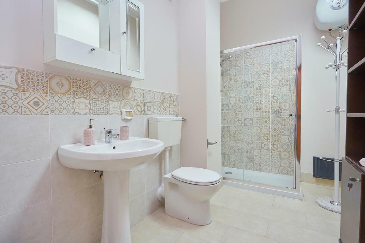 パレルモ Sturzo 44 Bed & Breakfast エクステリア 写真