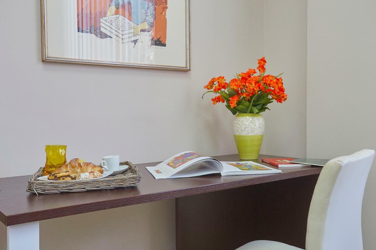 パレルモ Sturzo 44 Bed & Breakfast エクステリア 写真