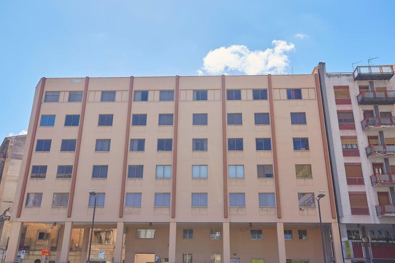 パレルモ Sturzo 44 Bed & Breakfast エクステリア 写真